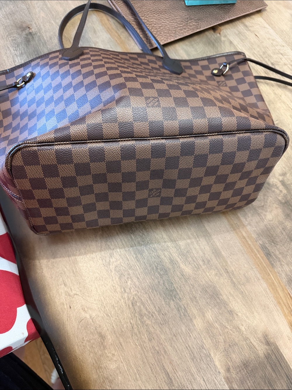Authentic LOUIS VUITTON Neverfull MM size in Damier Ebene - Picture 13 of 16
